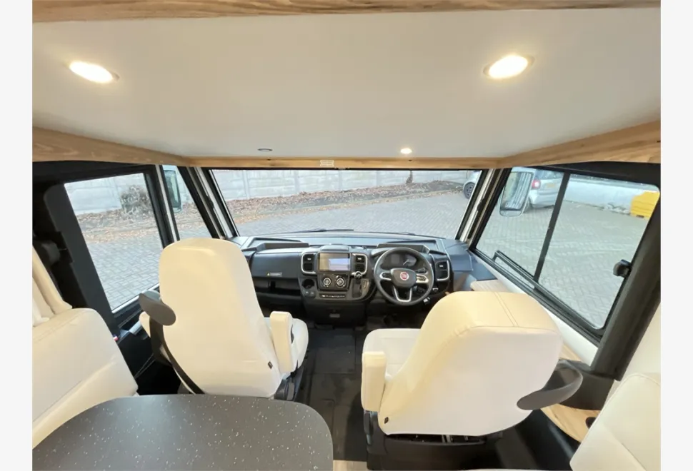 Pilote  G690GJ 2024
