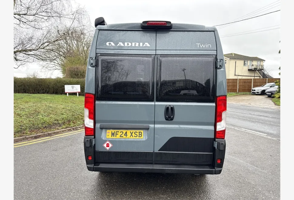 Adria  Twin Supreme 600 SPB 2024