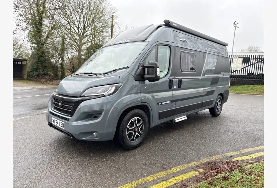 Adria  Twin Supreme 600 SPB 2024