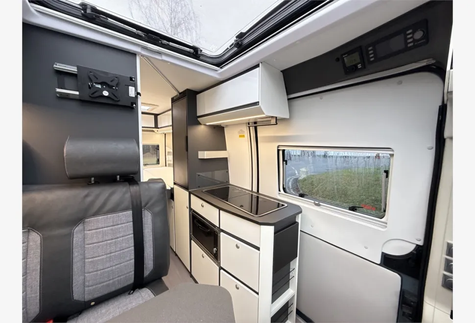 Adria  Twin Supreme 600 SPB 2024