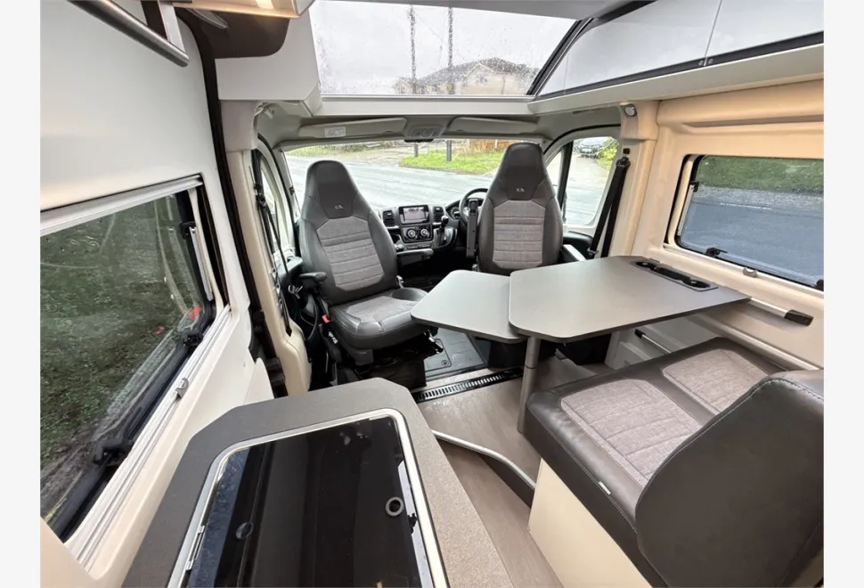 Adria  Twin Supreme 600 SPB 2024