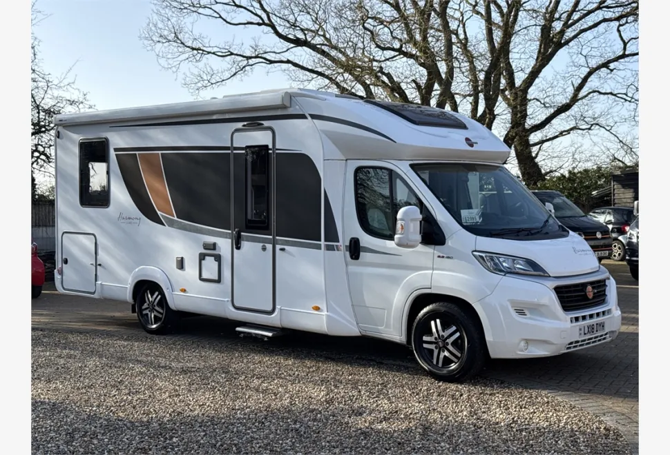 Burstner  Lyseo Harmony Line TD 744 2018