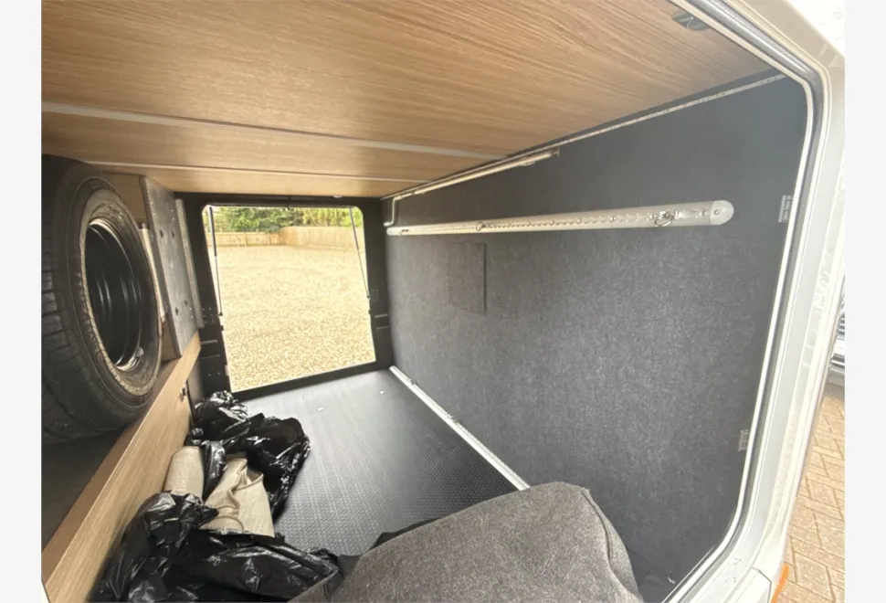 Niesmann+Bischoff  Arto 77E 2020