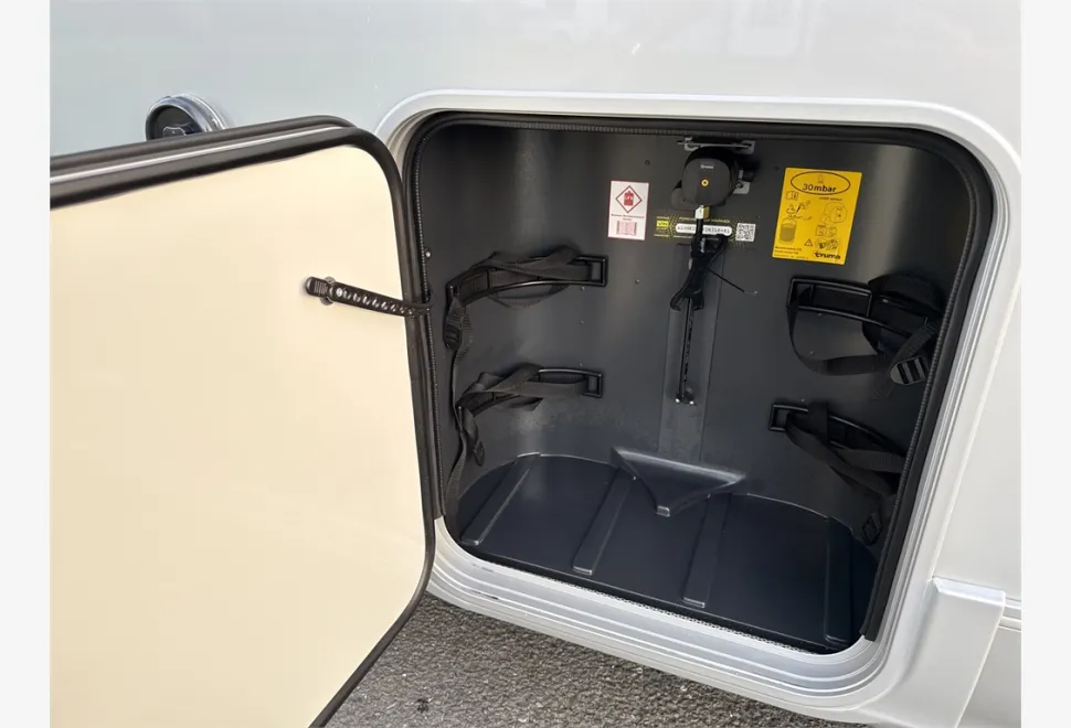 Adria  SUPERSONIC 780 DL 