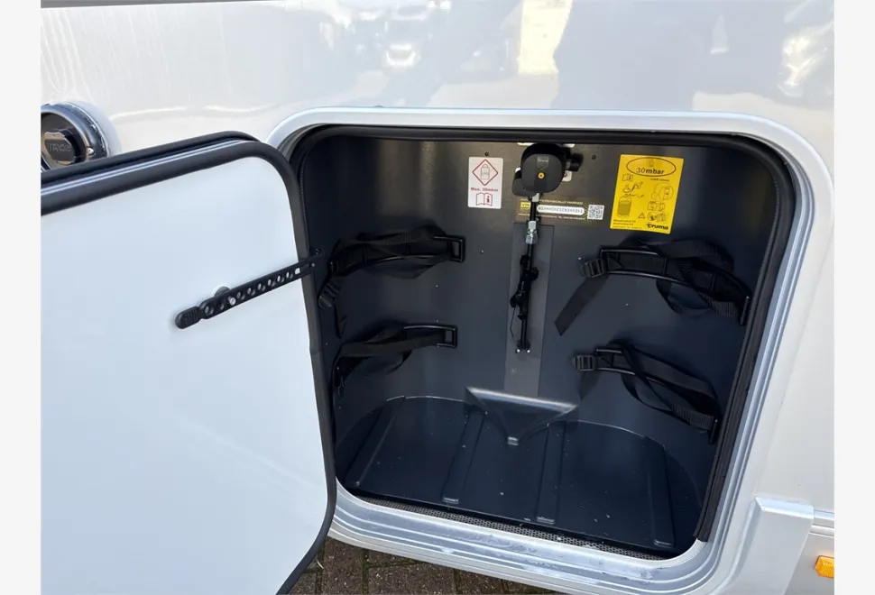 Adria  CORAL SUPREME MB 670 SL 