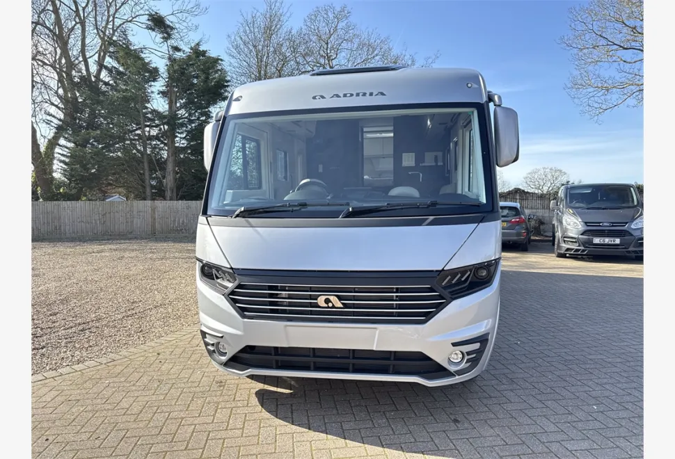 Adria  SONIC SUPREME 700 DL 