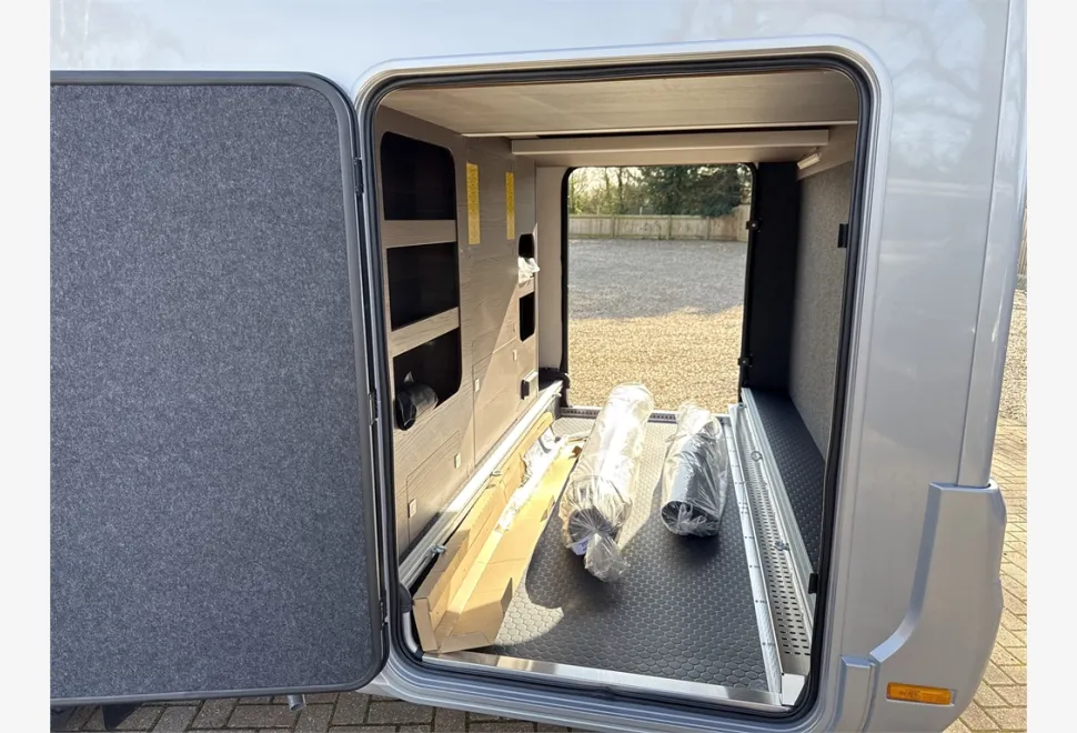 Adria  SONIC SUPREME 700 DL 