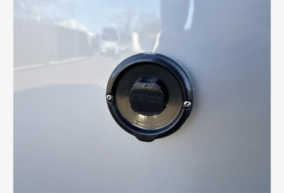 Adria  SONIC SUPREME 700 DL 