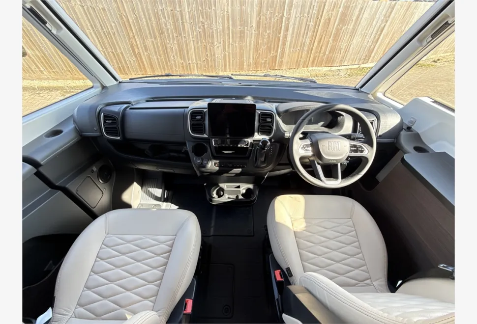 Adria  SONIC SUPREME 700 DL 
