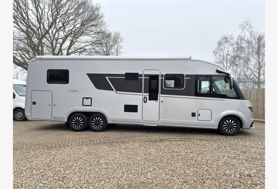 Adria  SUPERSONIC 890 LC 