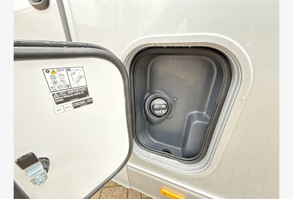 Adria  SUPERSONIC 890 LC 