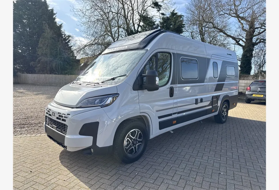 Adria  TWIN SUPREME 640 SLB 