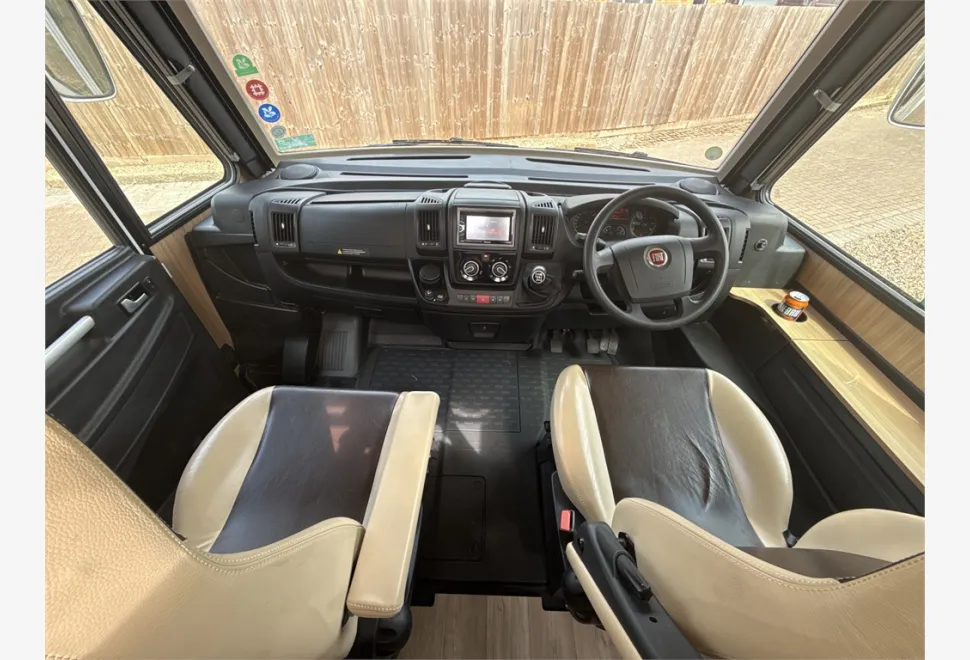 Pilote  G600L Aventura 2014