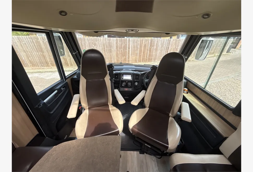 Pilote  G600L Aventura 2014
