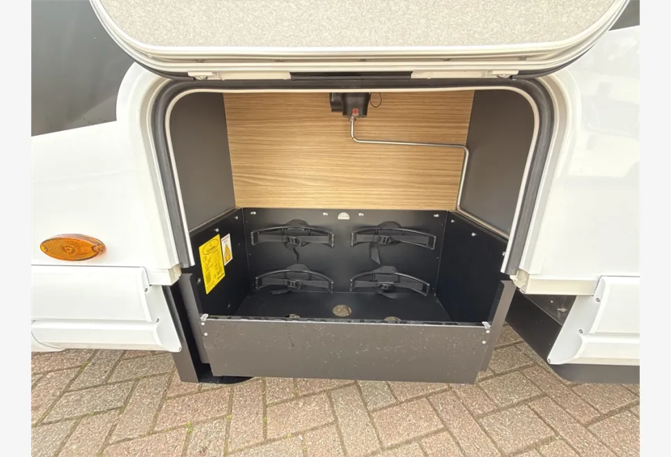 Pilote  P690D Evidence 