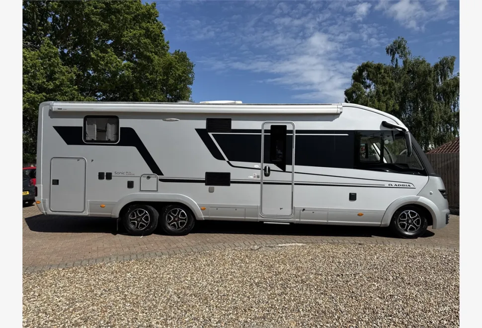 Adria  Sonic 810 SL 2021
