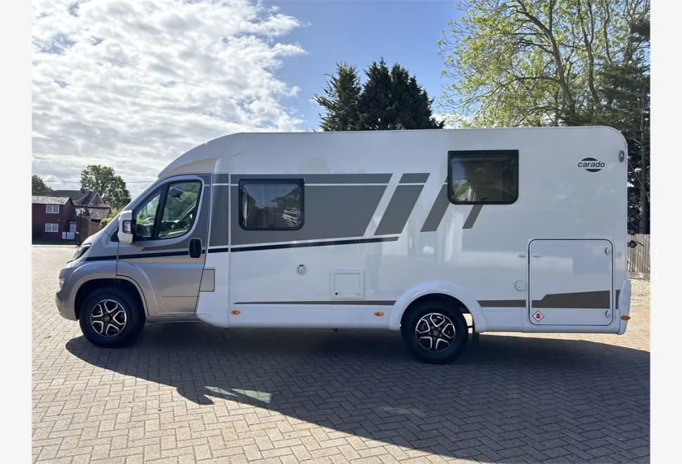 Carado  V339 Pro 2025