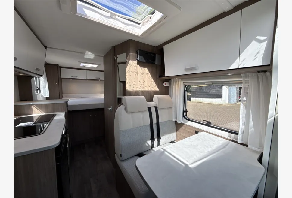 Carado  V339 Pro 2025