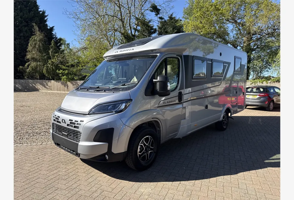 Adria  COMPACT SUPREME DL 