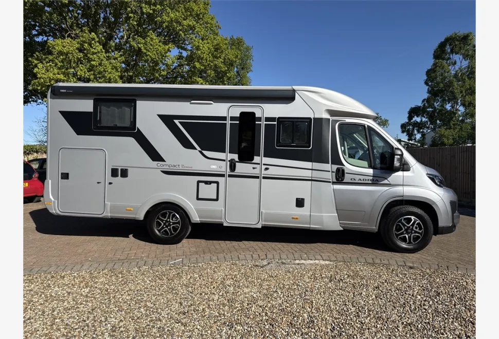 Adria  COMPACT SUPREME DL 