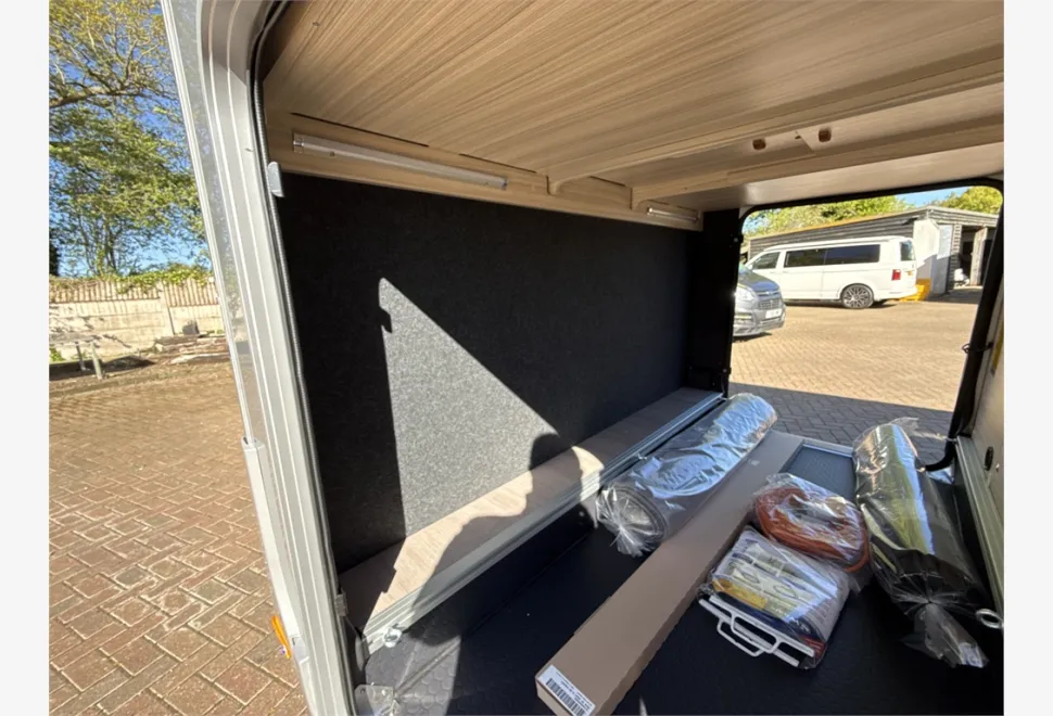 Adria  COMPACT SUPREME DL 
