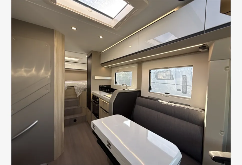 Adria  COMPACT SUPREME DL 