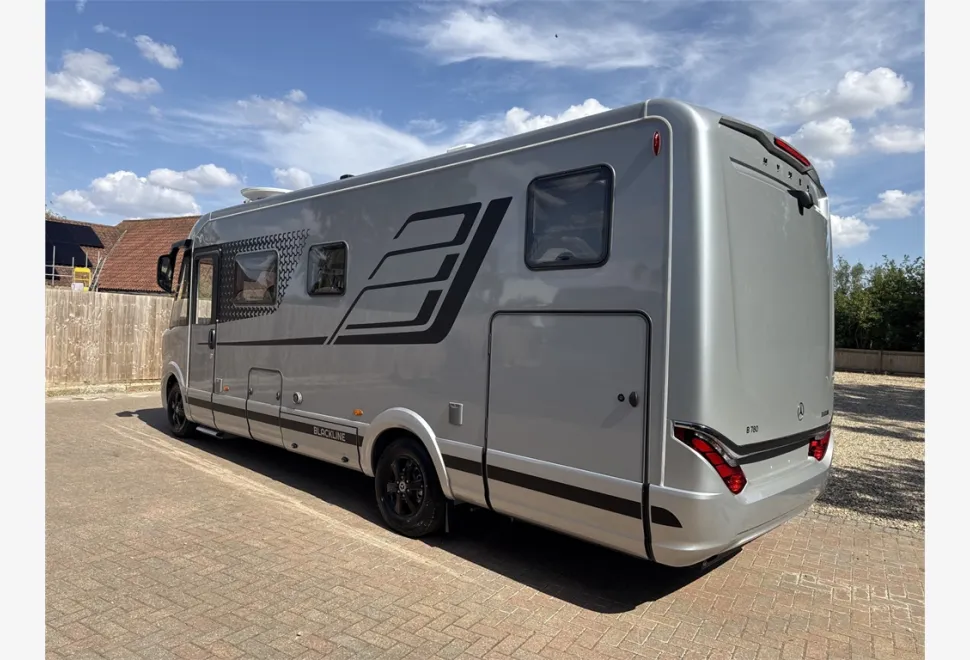 Hymer  B-Class MasterLine B-ML I780 Blackline 