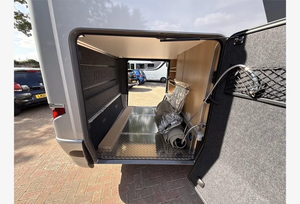 Hymer  B-Class MasterLine B-ML I780 Blackline 