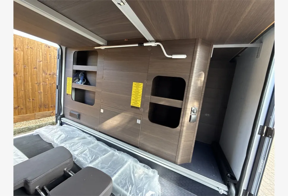 Adria  MATRIX Supeme MB 670 SL 2025