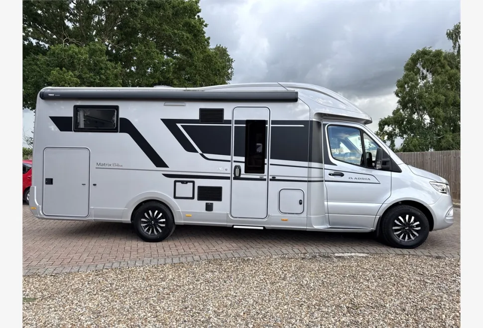 Adria  MATRIX Supeme MB 670 SL 2025