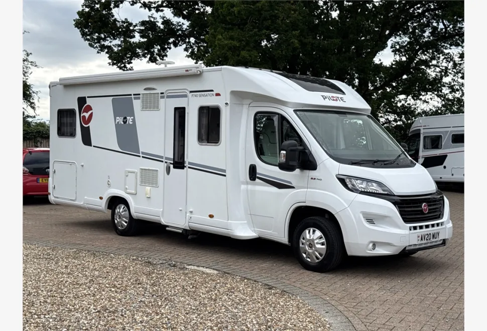Pilote  P740FGJ Sensation 2020