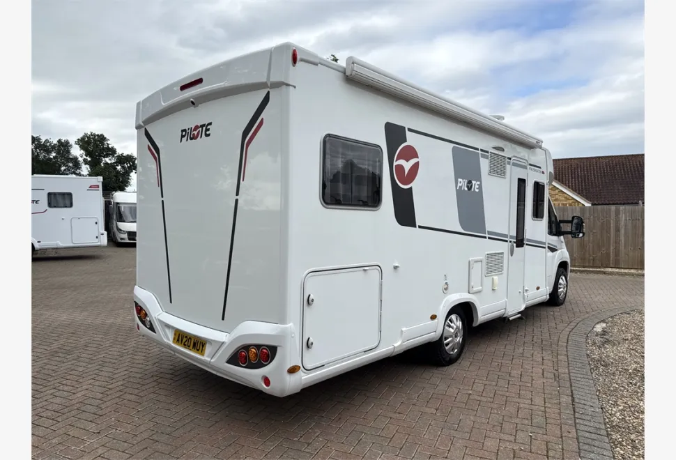Pilote  P740FGJ Sensation 2020
