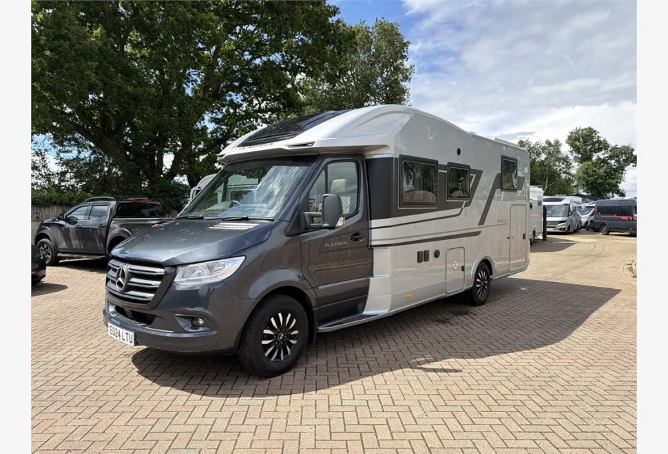 Adria  Matrix Supreme MB 670 SL 2024