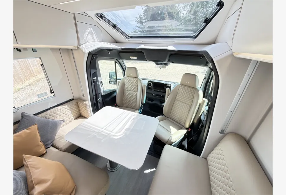 Adria  Matrix Supreme MB 670 SL 2024