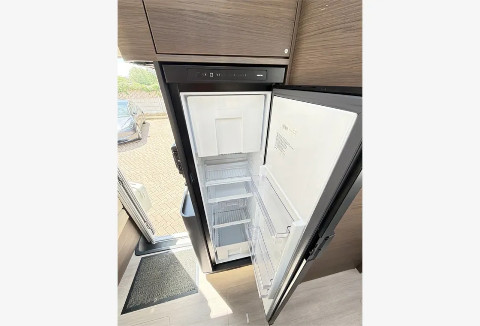 Adria  Matrix Supreme MB 670 SL 2024