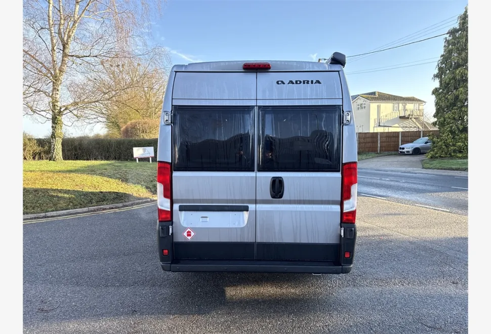 Adria  Twin 640 SGX 60 Y 