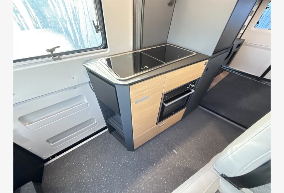 Adria  Twin 640 SGX 60 Y 