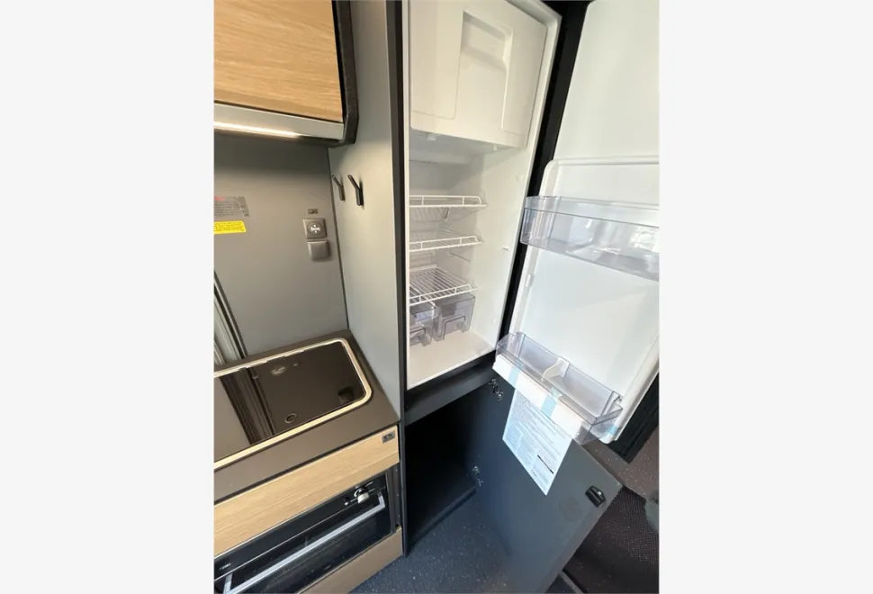 Adria  Twin 640 SGX 60 Y 