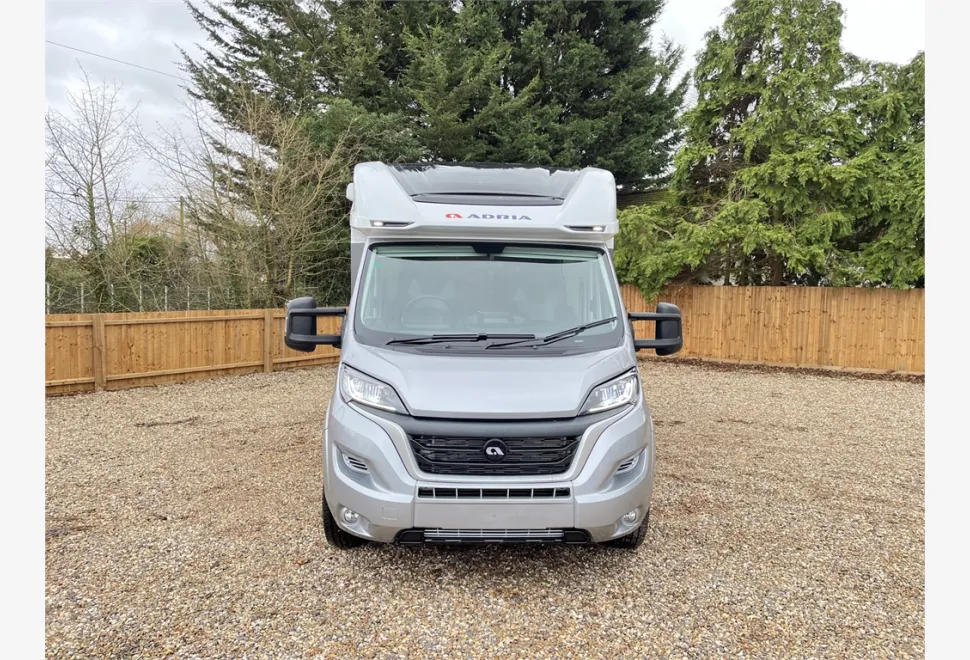 Adria  MATRIX PLUS 600 DT 