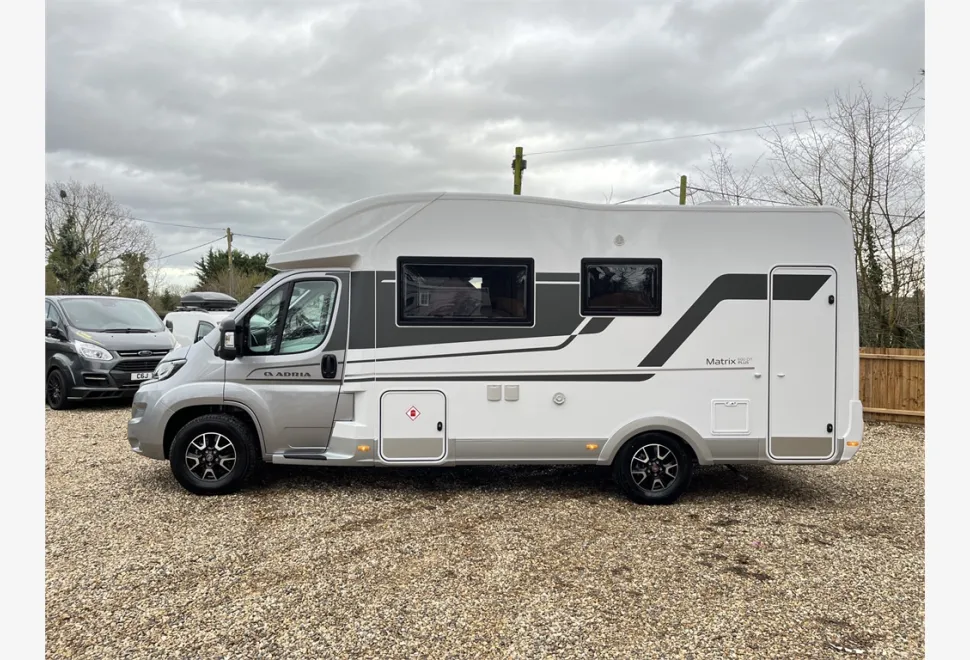 Adria  MATRIX PLUS 600 DT 