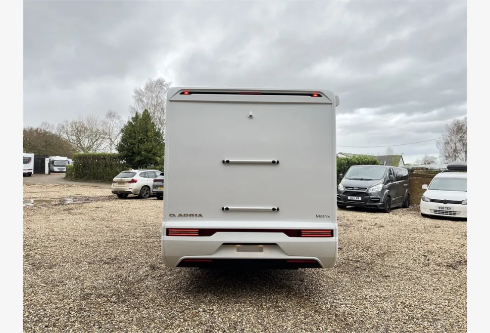 Adria  MATRIX PLUS 600 DT 