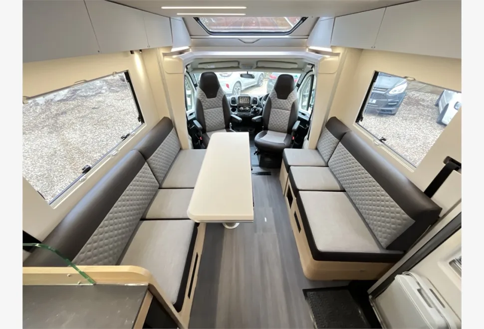 Adria  MATRIX PLUS 600 DT 