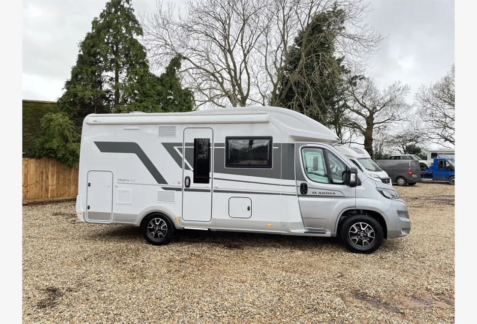 Adria  MATRIX PLUS 600 DT 