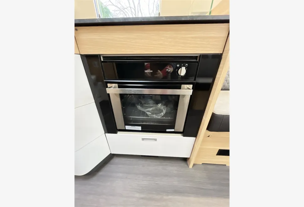 Adria  MATRIX AXESS 600 DT 