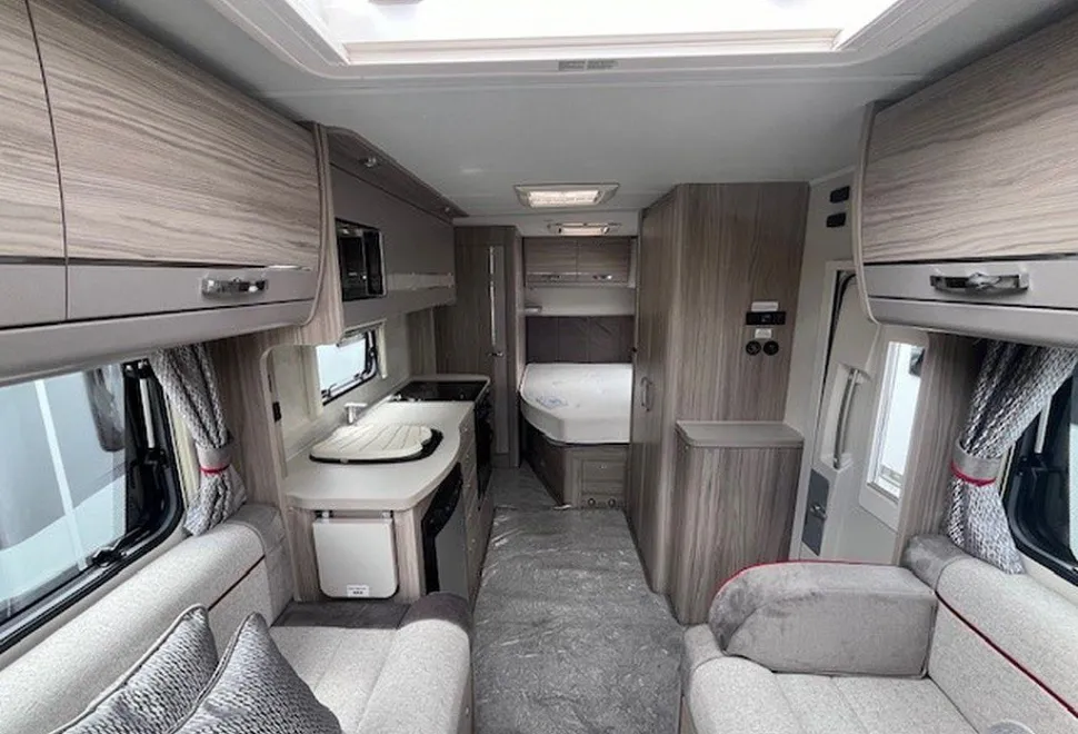 ELDDIS  MAJESTIC 155 2025-09-01