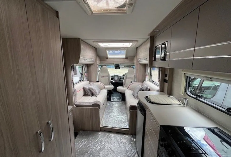 ELDDIS  MAJESTIC 155 2025-09-01