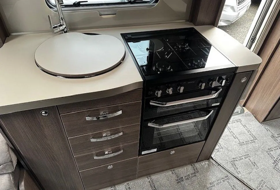 ELDDIS  MAJESTIC 295 2025-05-28