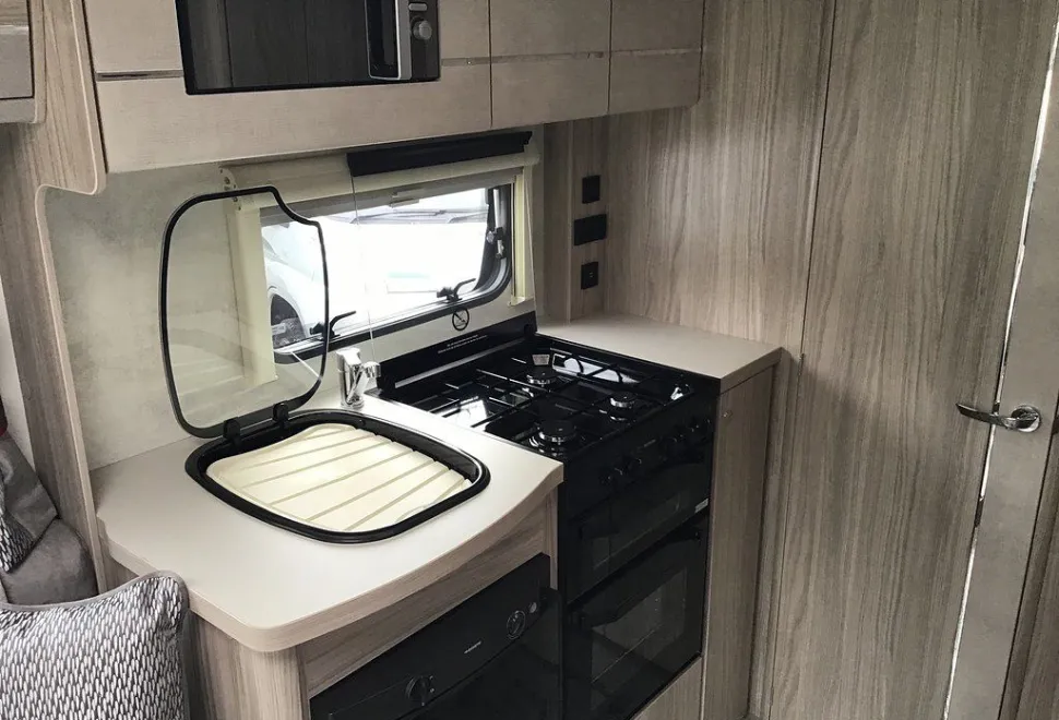 ELDDIS  MAJESTIC 105 2025-03-01