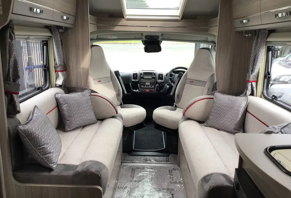 ELDDIS  MAJESTIC 105 2025-03-01