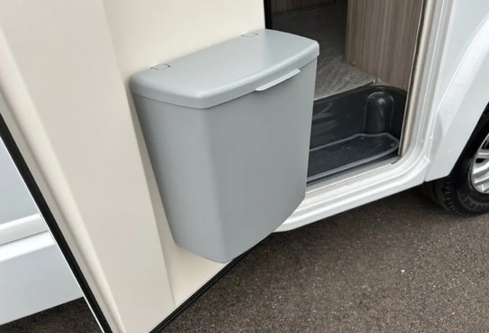 ELDDIS  MAJESTIC 105 2024-04-05